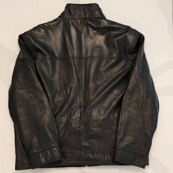 Danier Men's Black Leather Jacket - Picture 10 of 10